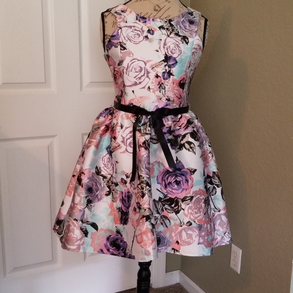 Special occasion tween dress